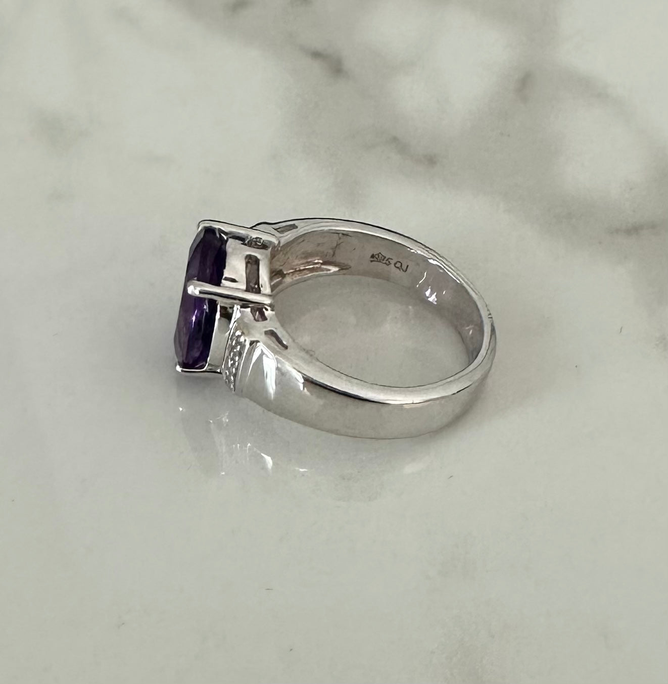 Silver Amethyst Women’s Ring