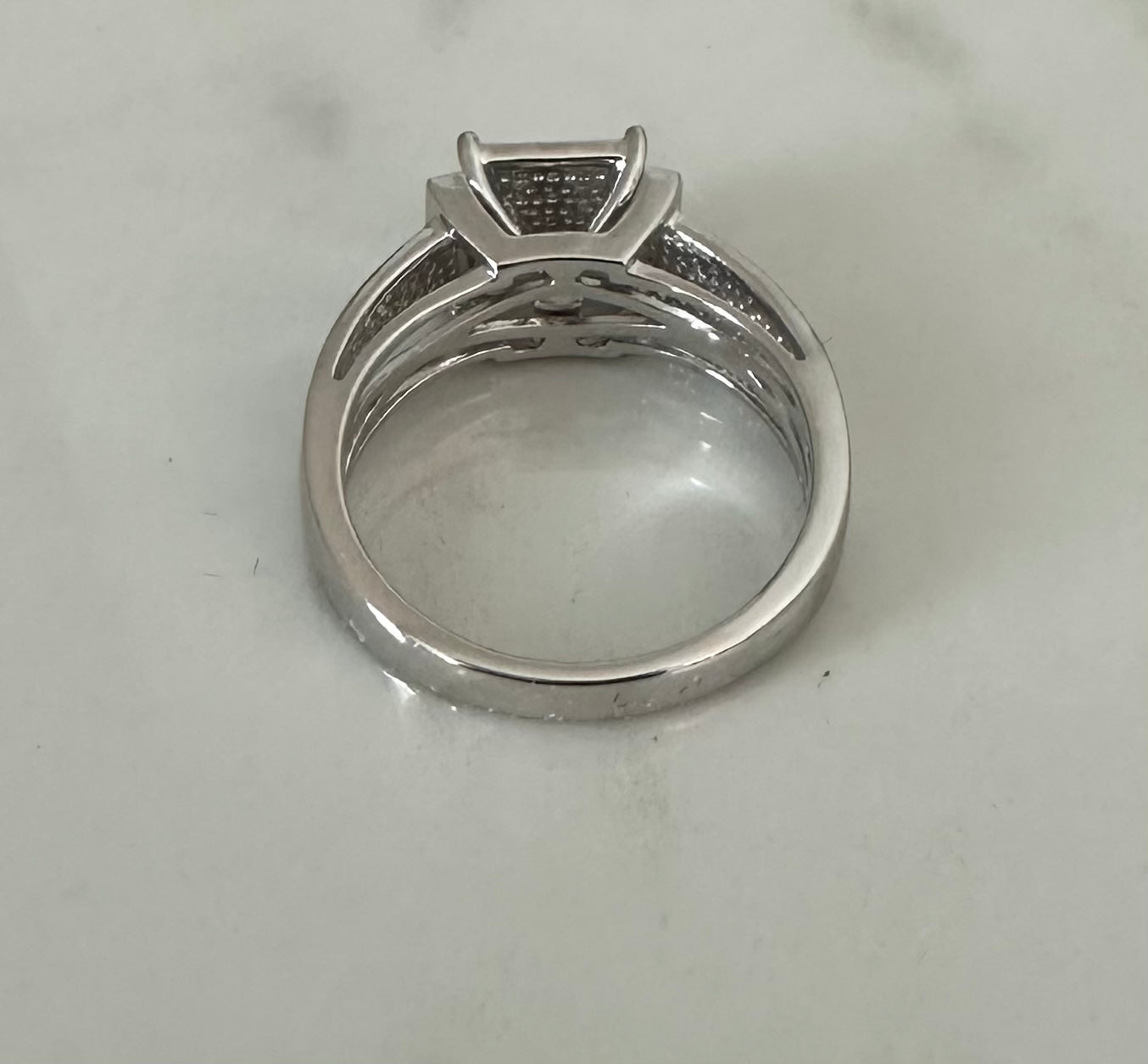 Diamonds Women’s Ring