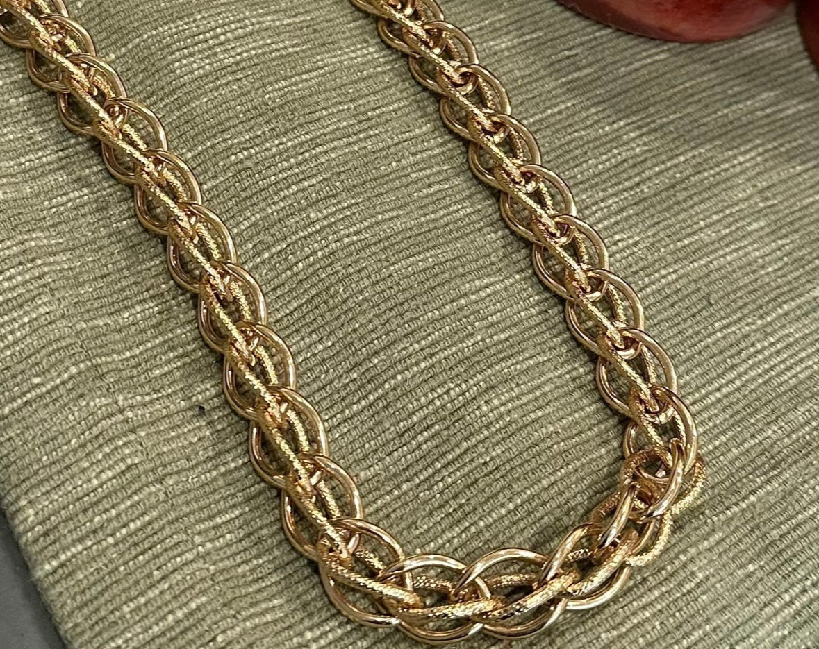 Vintage Monet Gold Tone Chain Necklace