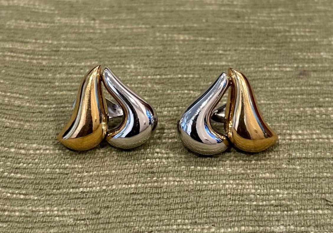 Vintage Monet Clip -on Earrings