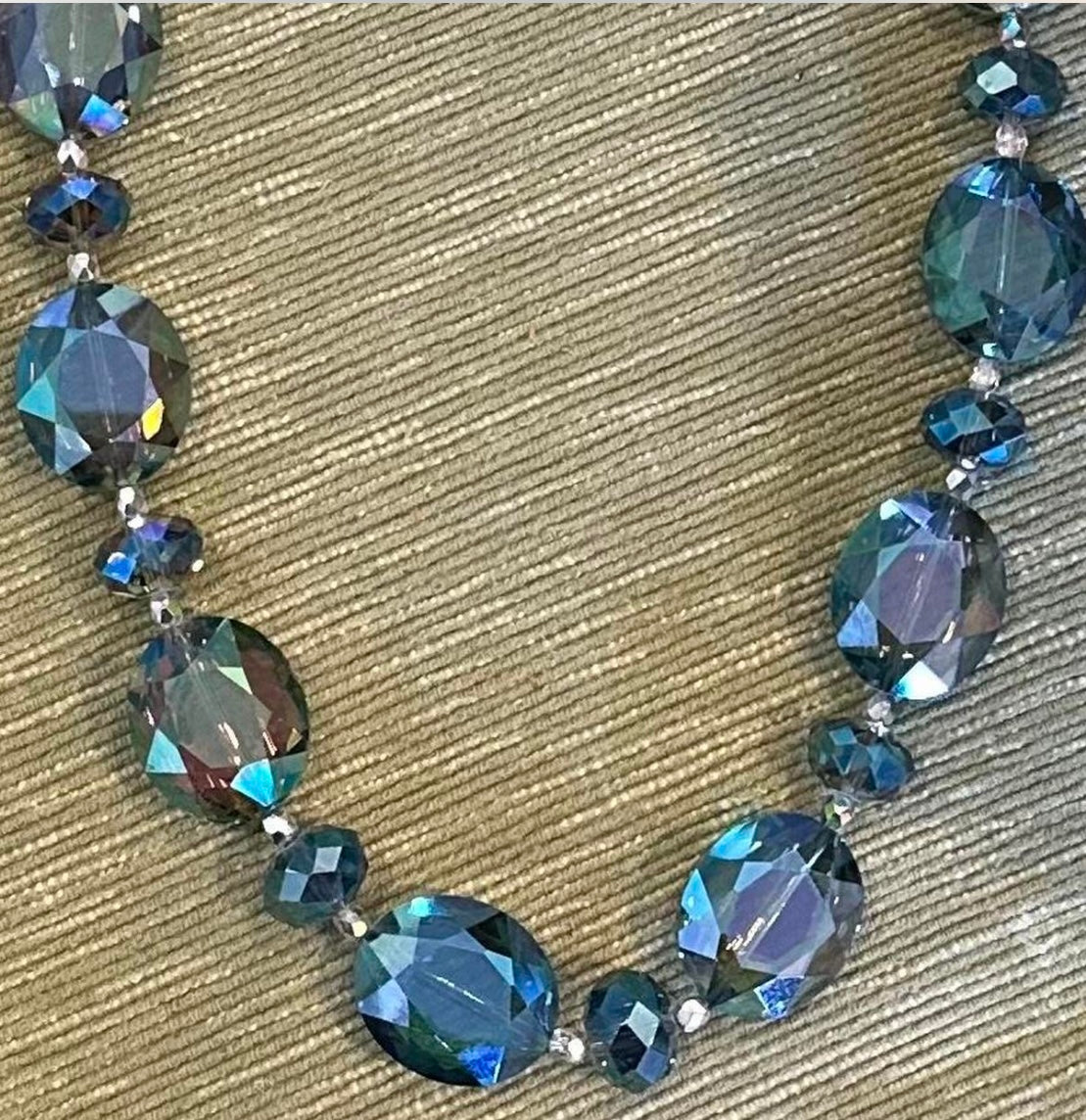 Vintage Faceted Iridescent Blue Glass Beaded Necklace