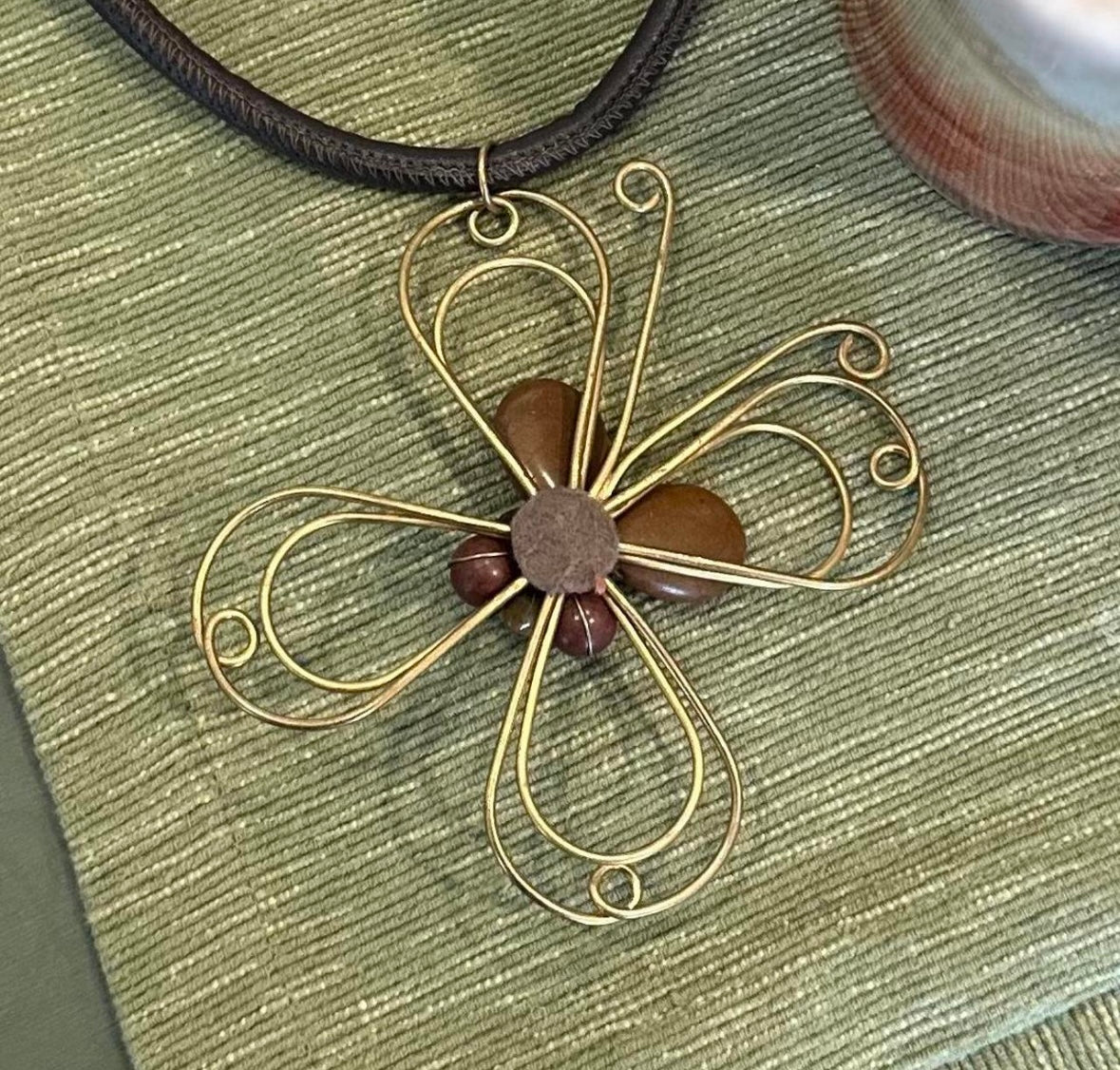 Wire Flower Necklace