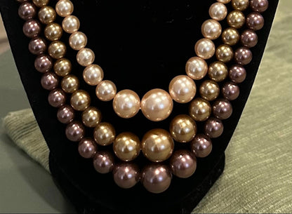 3 Strand Vintage Faux Pearl Necklace