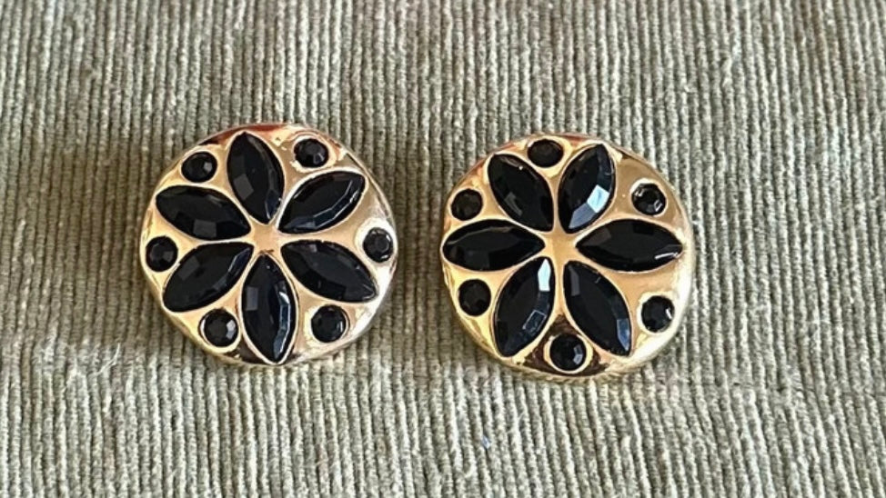 Vintage Clip On Earrings